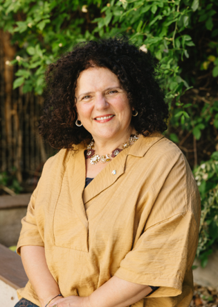 Anna Fernandez, LMFT